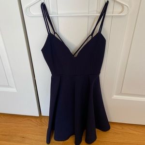 Super cute Windsor dress!! Navy with cute back